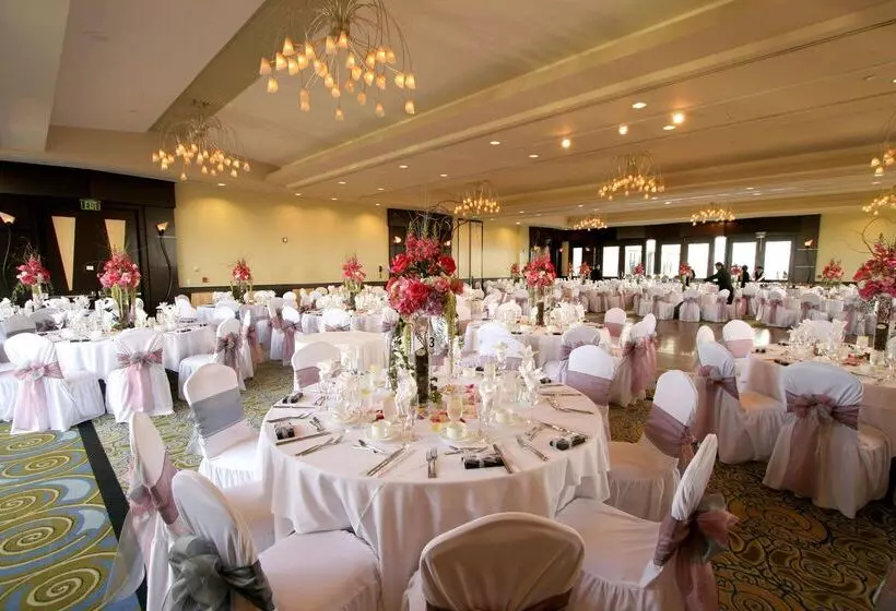 Pacific Palms Resort And Golf Club