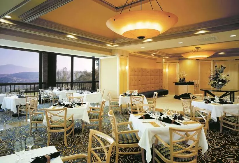 Pacific Palms Resort And Golf Club