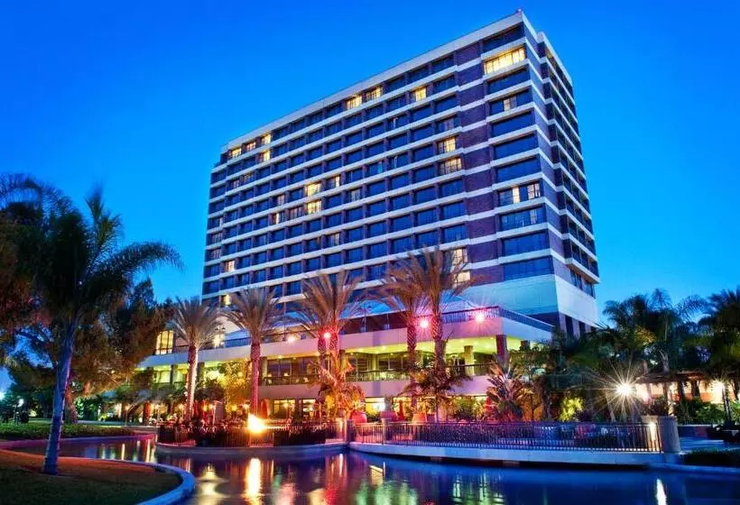 Pacific Palms Resort And Golf Club