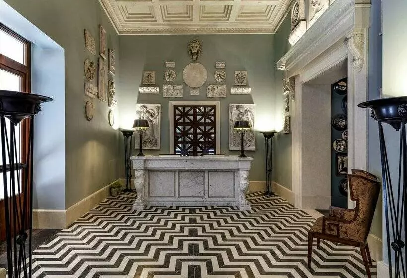 Rocco Forte Hotel De La Ville