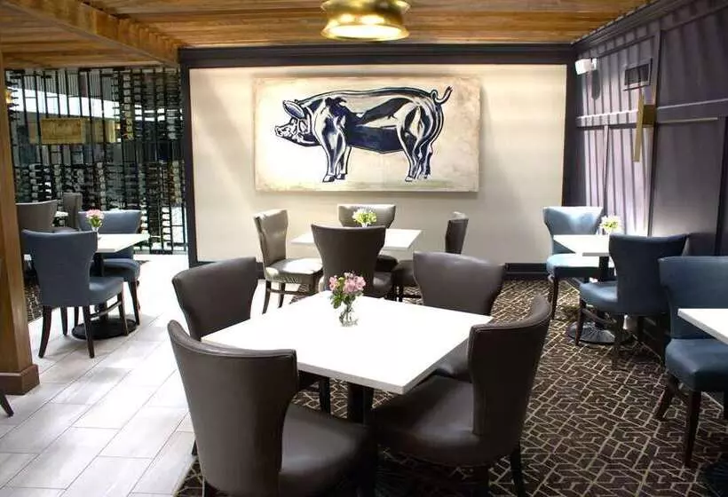 The Burgundy Hotel, Tapestry Collection By Hilton