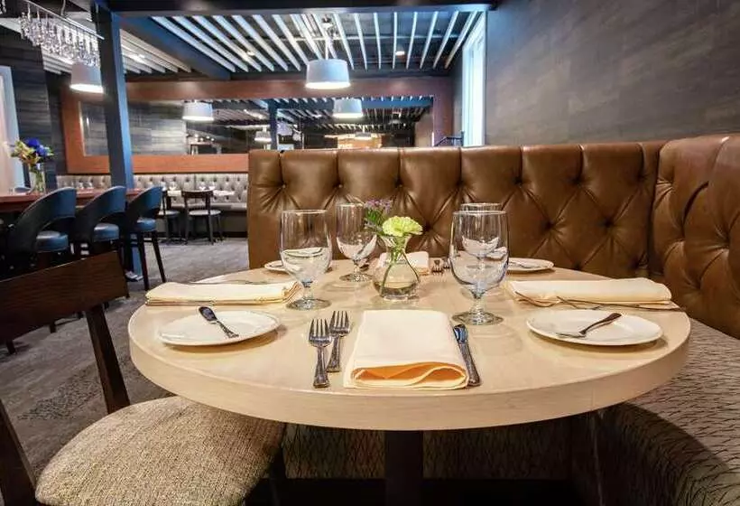 The Burgundy Hotel, Tapestry Collection By Hilton