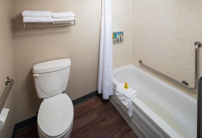 ホテル Accent Inns Kelowna