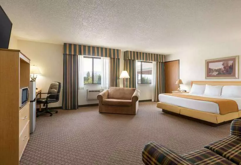 Отель Baymont By Wyndham Whitefish