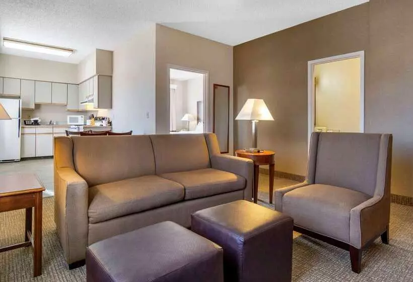 فندق Comfort Inn & Suites Seattle North