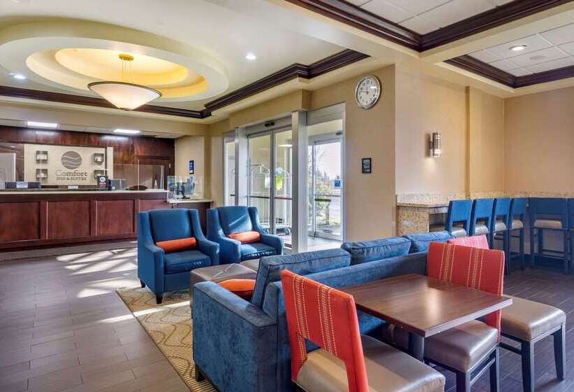 هتل Comfort Inn & Suites Seattle North