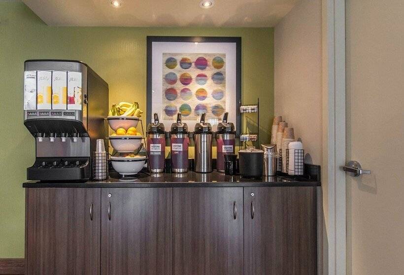 Отель Comfort Inn Val D Or