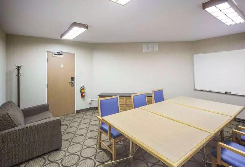 酒店 Comfort Inn West