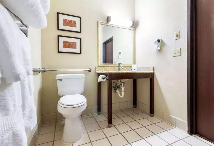 هتل Comfort Suites