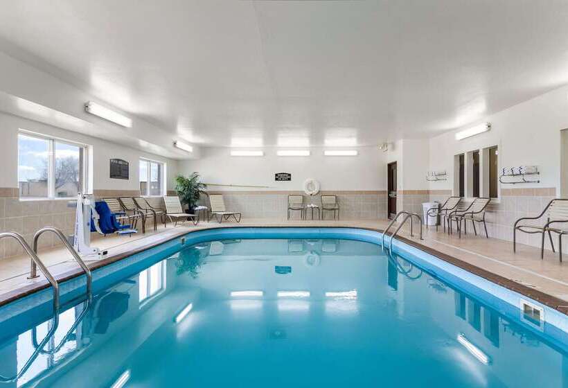 호텔 Comfort Suites