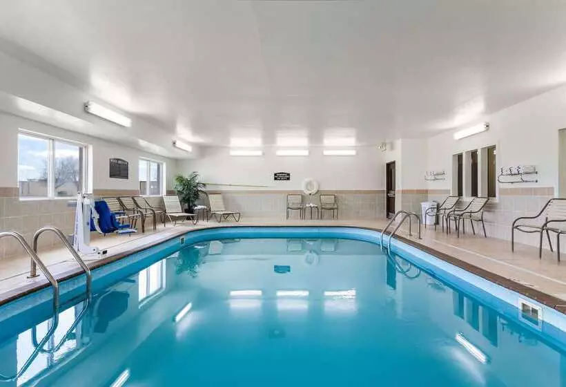 هتل Comfort Suites