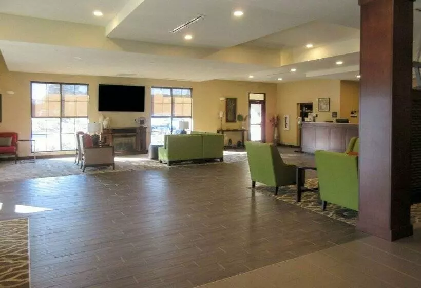 בית מלון כפרי Comfort Suites