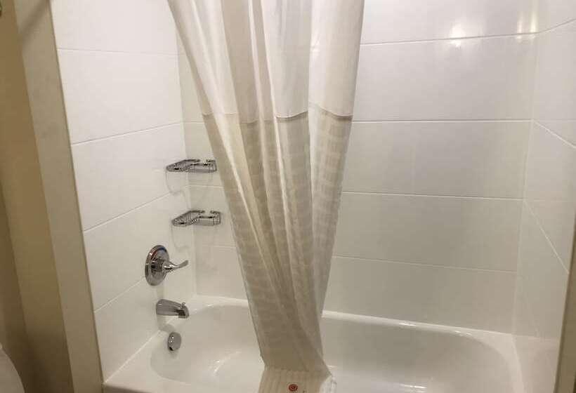 فندق Comfort Suites