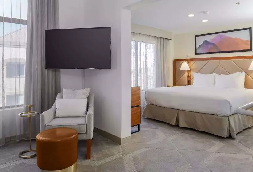 Hotel Doubletree Suites By Hilton Sacramento – Rancho Cordova