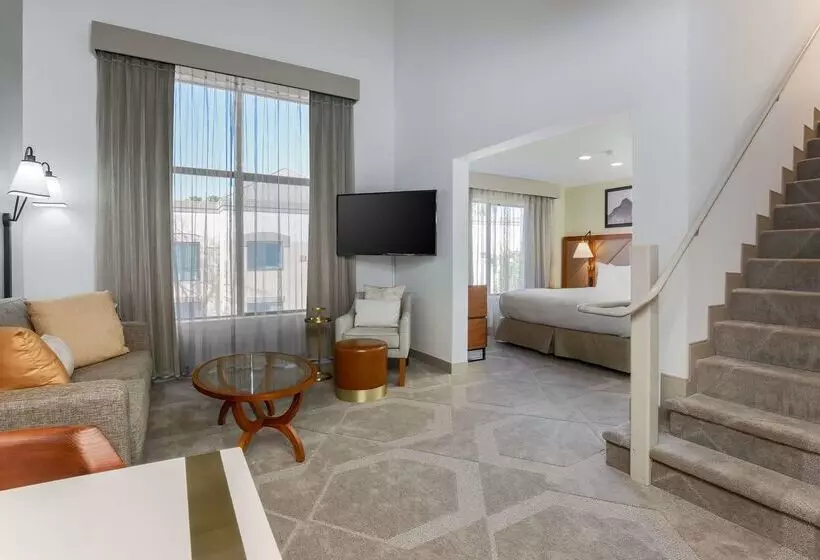 Hotel Doubletree Suites By Hilton Sacramento – Rancho Cordova