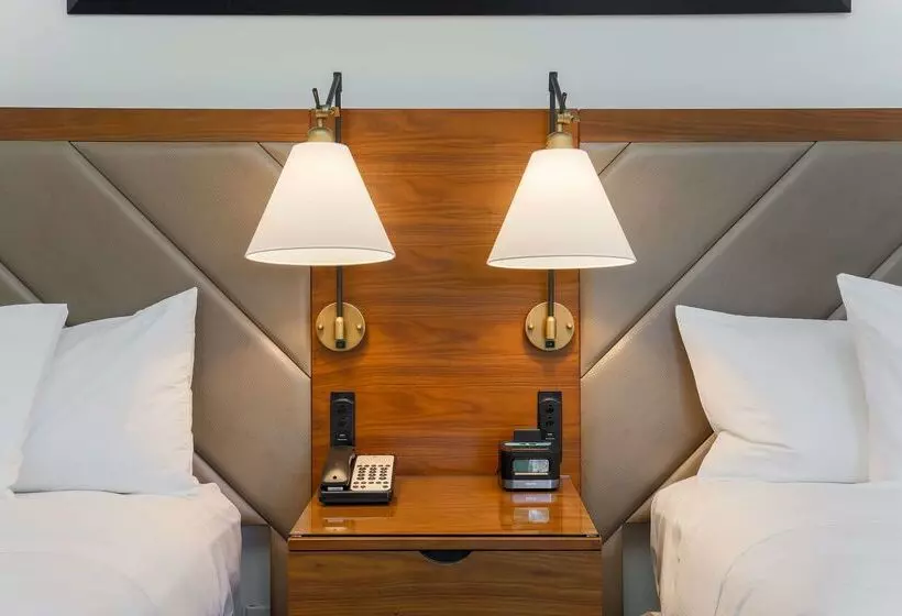 Hotel Doubletree Suites By Hilton Sacramento – Rancho Cordova