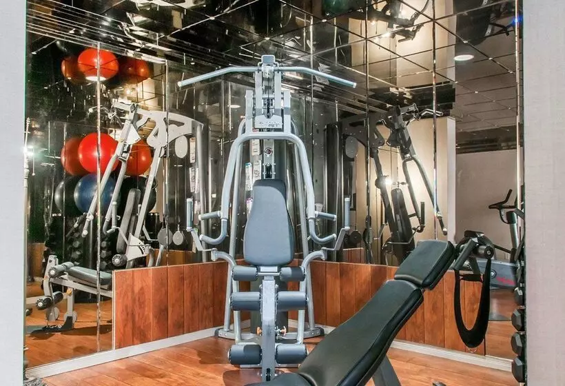 בית מלון כפרי Econo Lodge