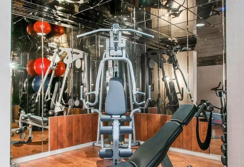 בית מלון כפרי Econo Lodge