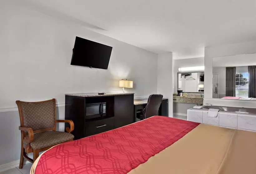 Отель Econo Lodge