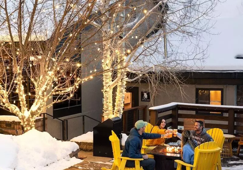 호텔 Gravity Haus Steamboat