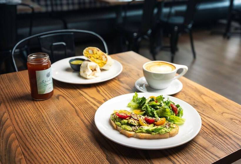 هتل Gravity Haus Steamboat