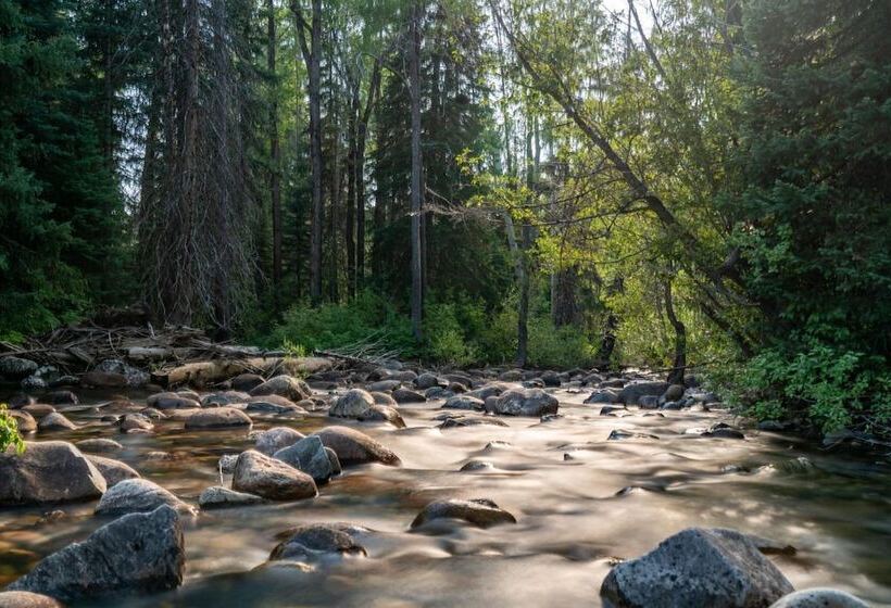 هتل Gravity Haus Steamboat