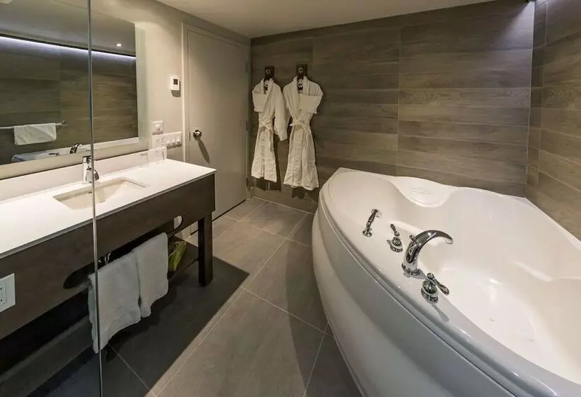 هتل Hôtel & Suites Normandin Québec