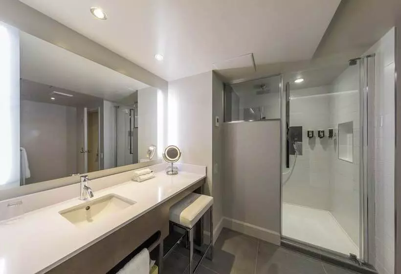 هتل Hôtel & Suites Normandin Québec