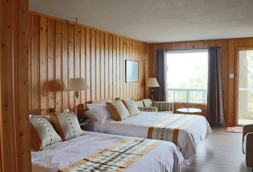 ホテル La Roche Pleureuse