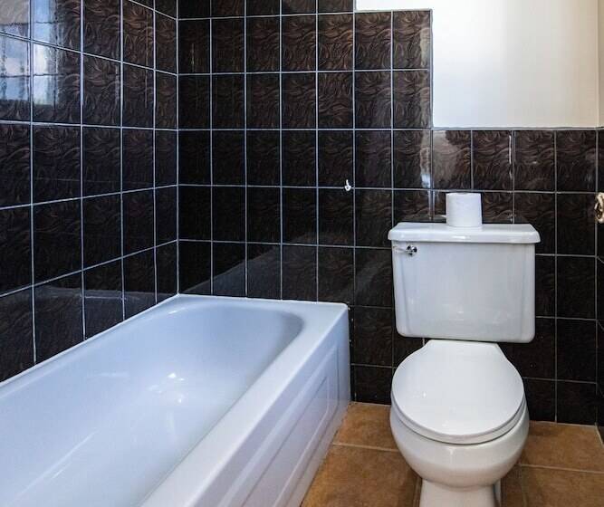 فندق La Roche Pleureuse