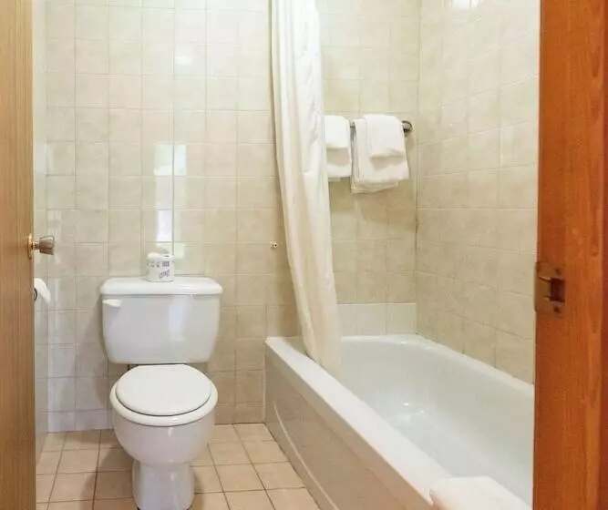 호텔 La Roche Pleureuse