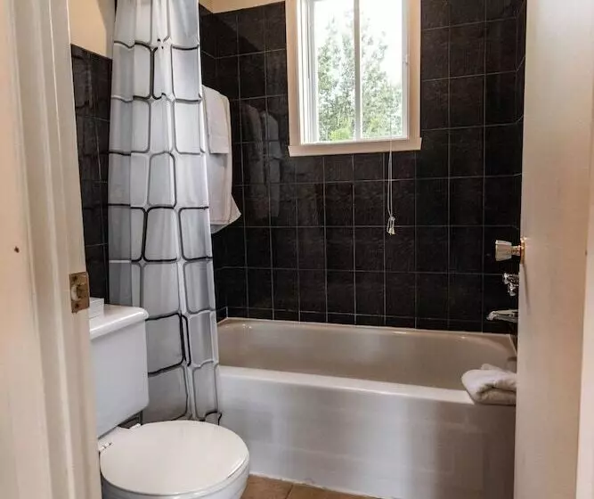 호텔 La Roche Pleureuse