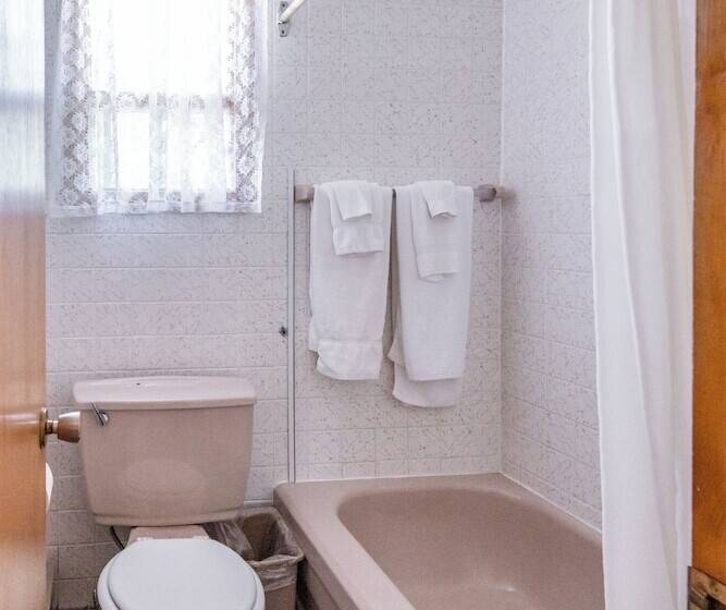 فندق La Roche Pleureuse