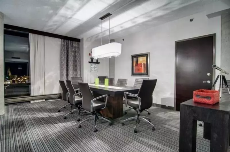 ホテル Hôtel Moco Valleyfield