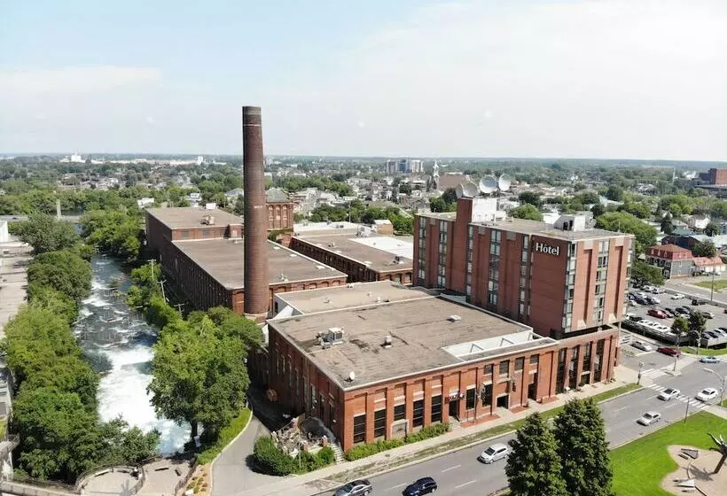 ホテル Hôtel Moco Valleyfield