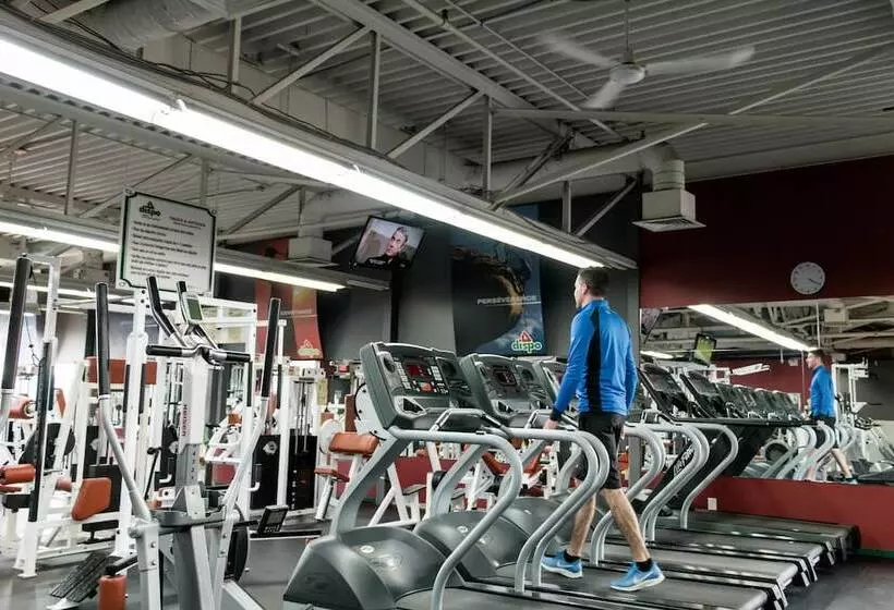 ホテル Hôtel Moco Valleyfield