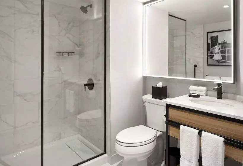 ホテル Hôtel Moco Valleyfield