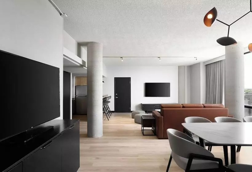 ホテル Hôtel Moco Valleyfield