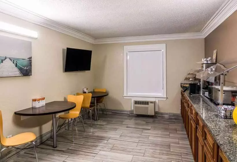 ホテル Quality Inn