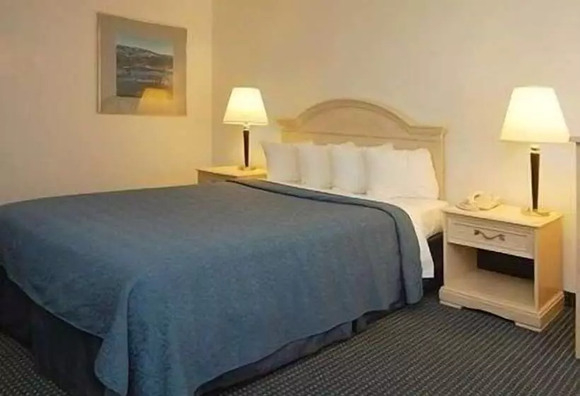 هتل Quality Inn