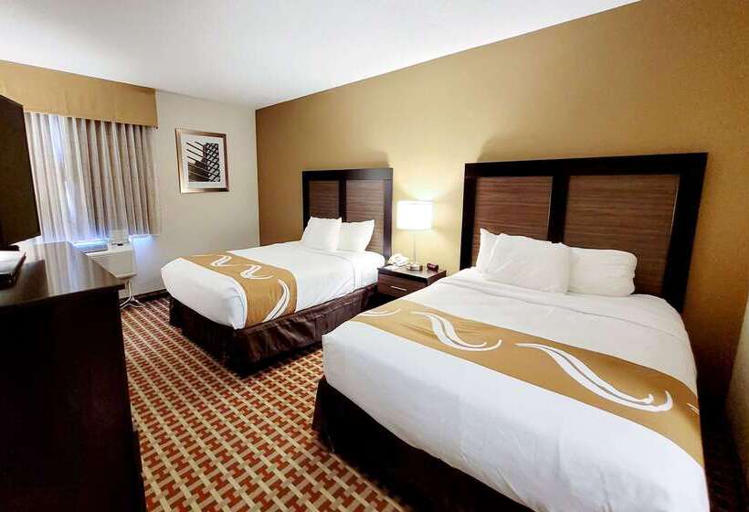 هتل Quality Inn & Suites