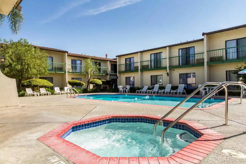 호텔 Quality Inn & Suites South San Jose / Morgan Hill