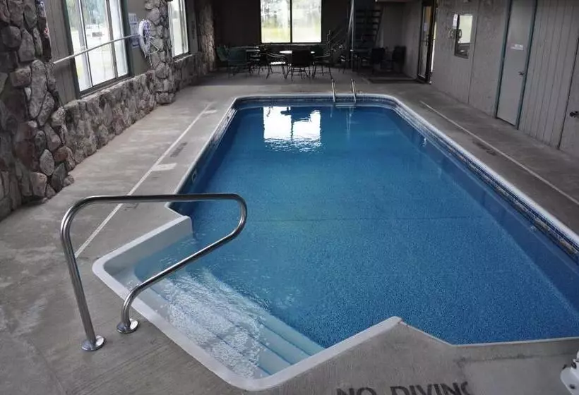 酒店 Super 8 By Wyndham Petoskey