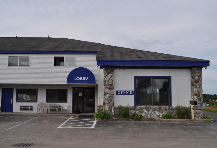 酒店 Super 8 By Wyndham Petoskey