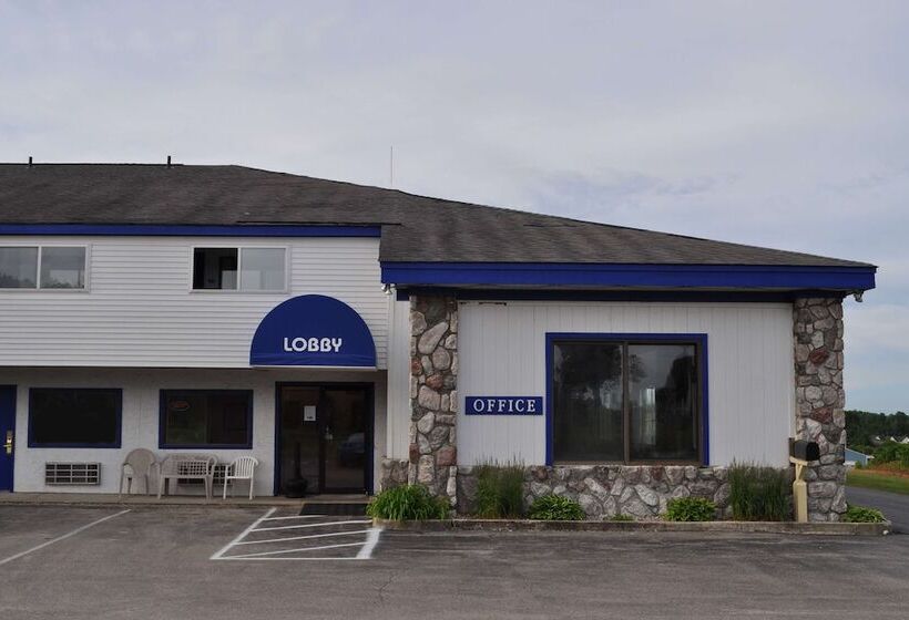 酒店 Super 8 By Wyndham Petoskey