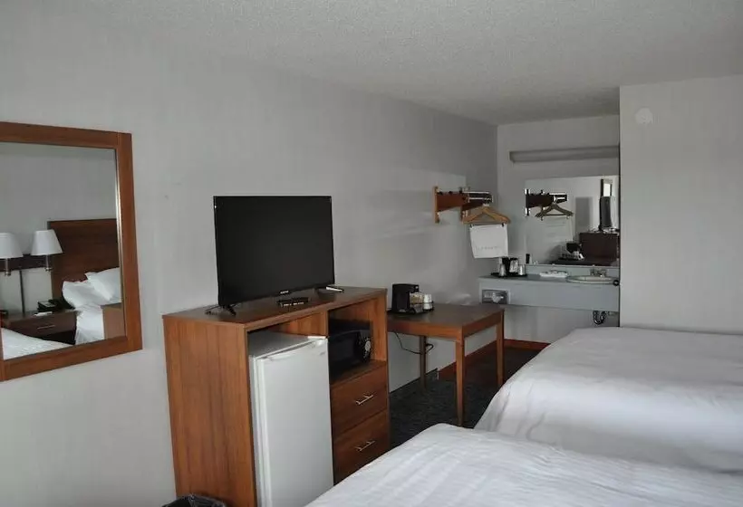 酒店 Super 8 By Wyndham Petoskey