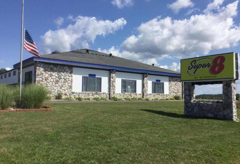 酒店 Super 8 By Wyndham Petoskey