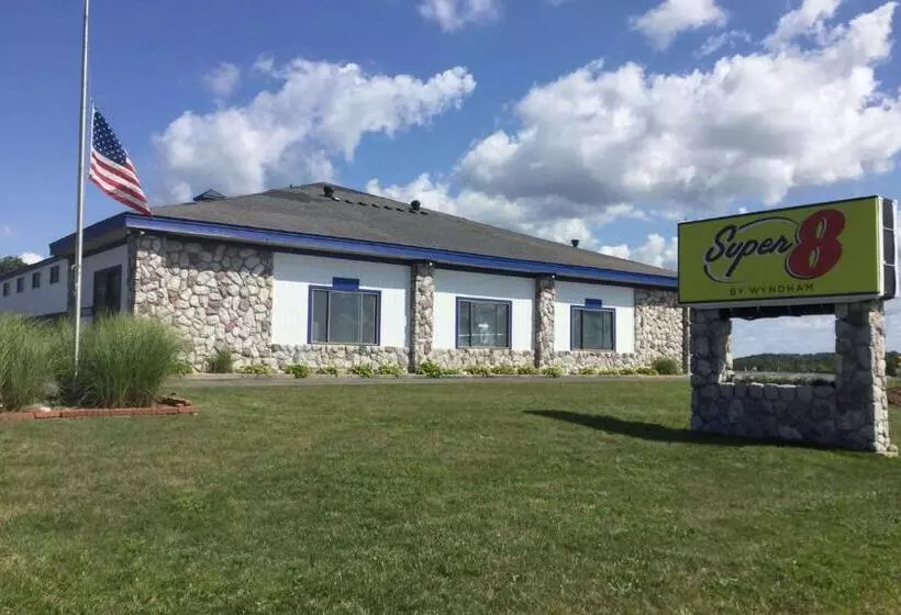 酒店 Super 8 By Wyndham Petoskey