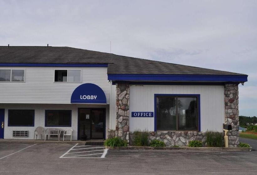 酒店 Super 8 By Wyndham Petoskey