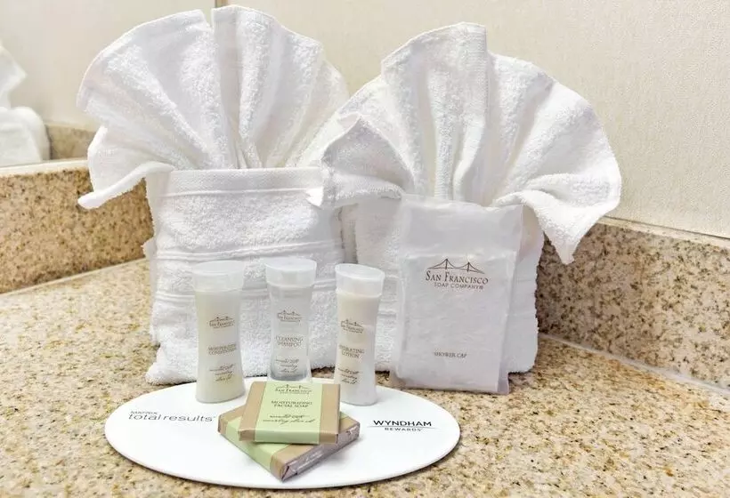 モーテル Super 8 By Wyndham Tucson Downtown Convention Center